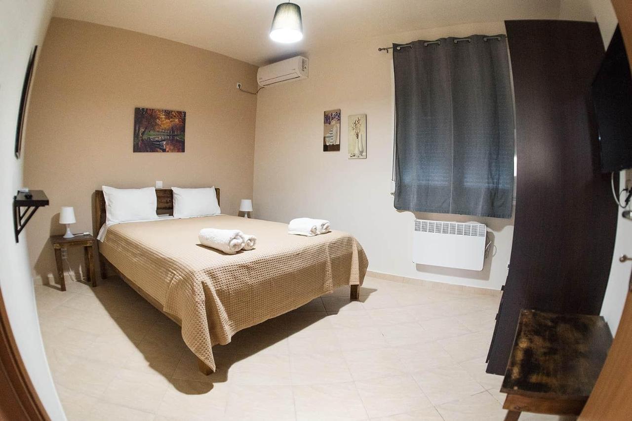 Mirmidones Anesis Apartment Agrelia Bagian luar foto