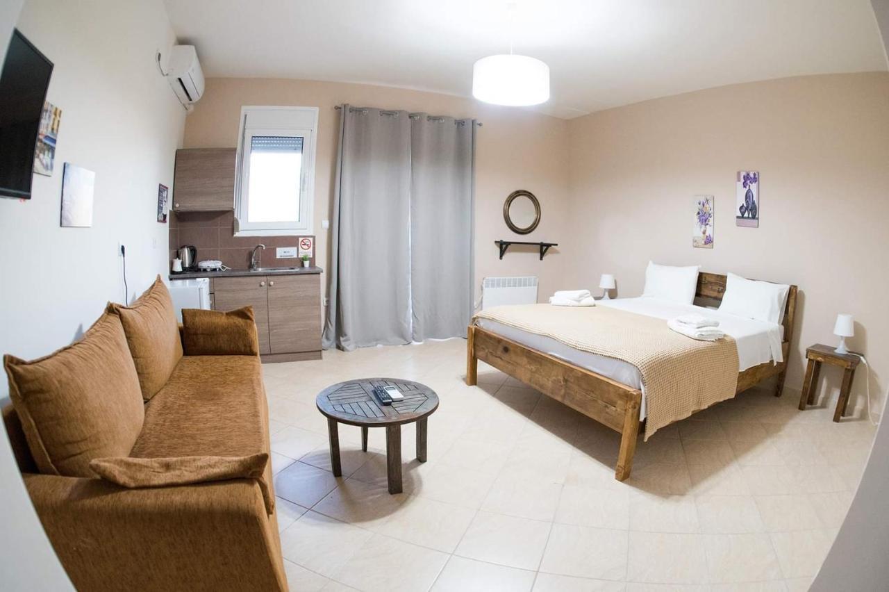 Mirmidones Anesis Apartment Agrelia Bagian luar foto