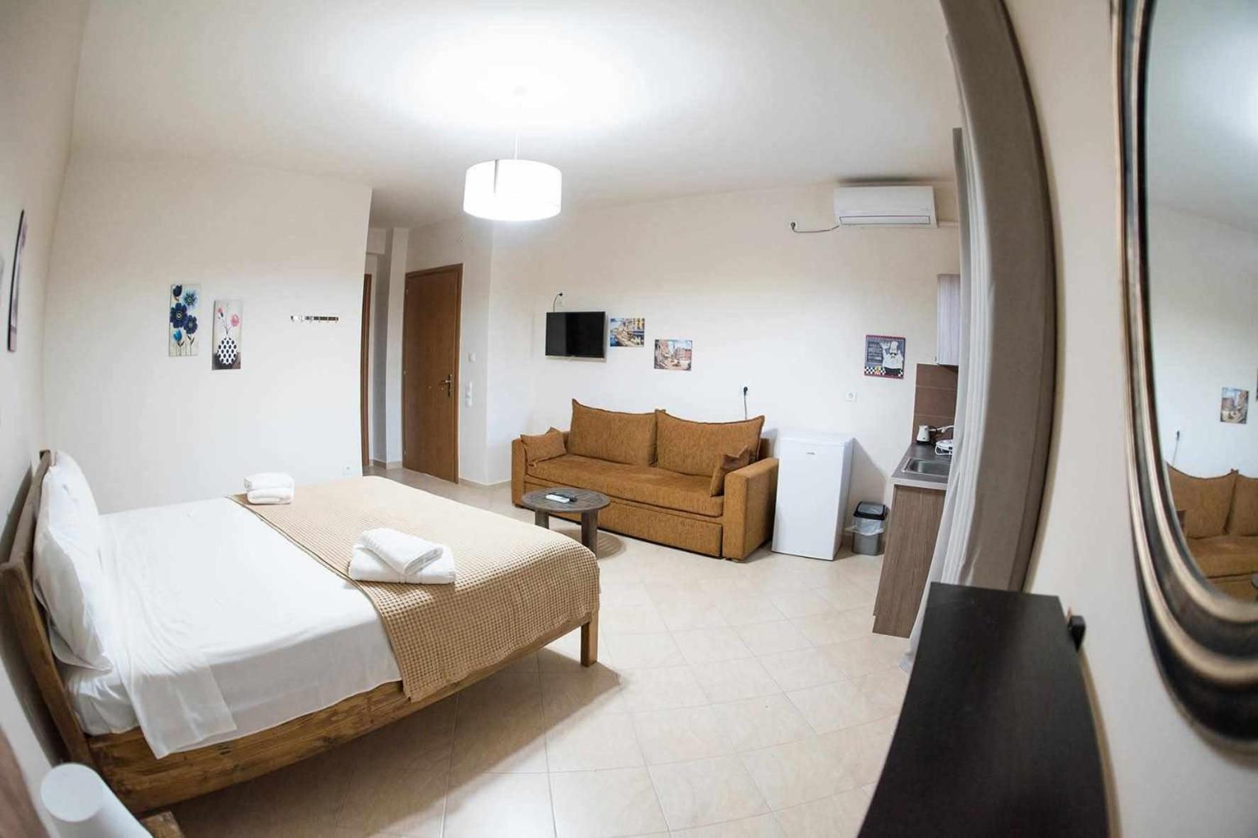 Mirmidones Anesis Apartment Agrelia Bagian luar foto
